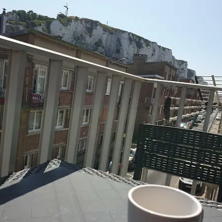 Cosy Vue Falaises Wifi アパート *